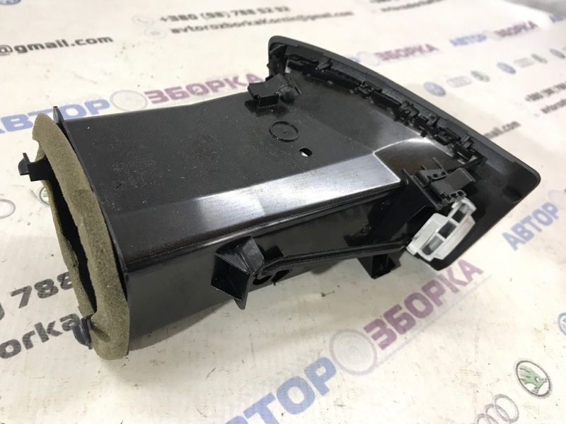 Дефлектор воздуховода 1006805 Volvo XC60
