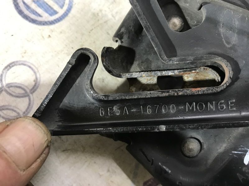 Замок капота 6e5a16700 Ford Flex