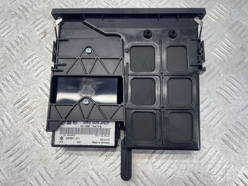Блок MMI мультимедиа навигация 5N0035342F Volkswagen Tiguan