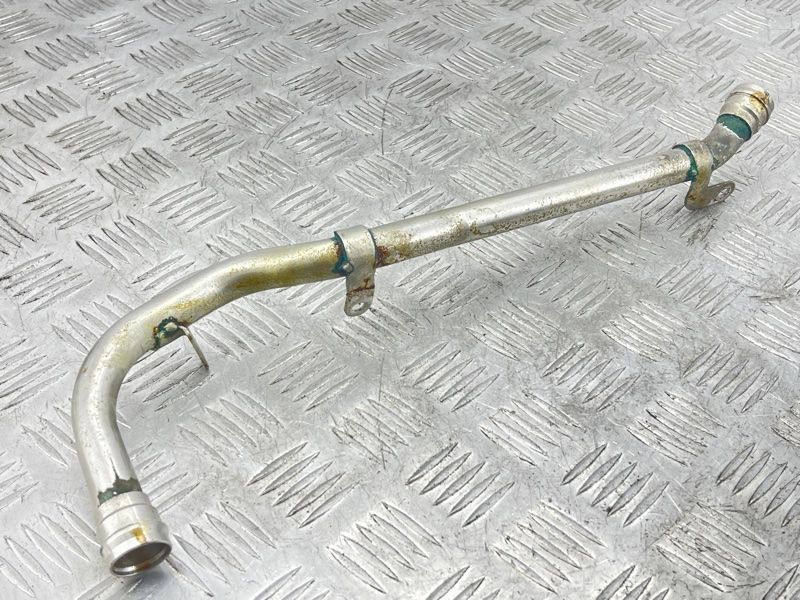 Трубка з'єднувальна 06E13128318 Audi Q7