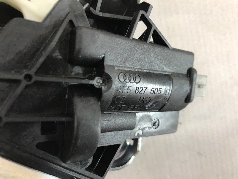 Замок кришки багажника 4F5827505D Volkswagen CC