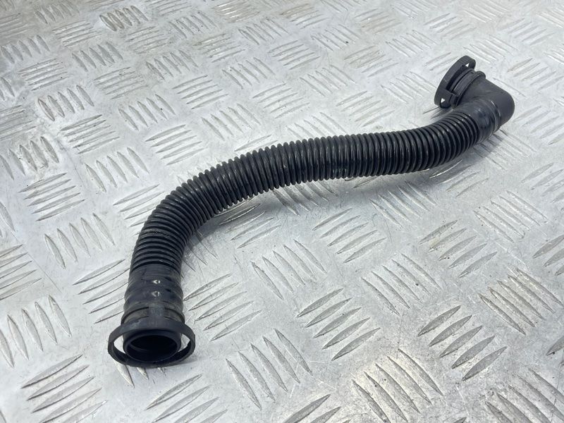 Трубка насоса вторинного повітря 7L0131625D Audi Q7