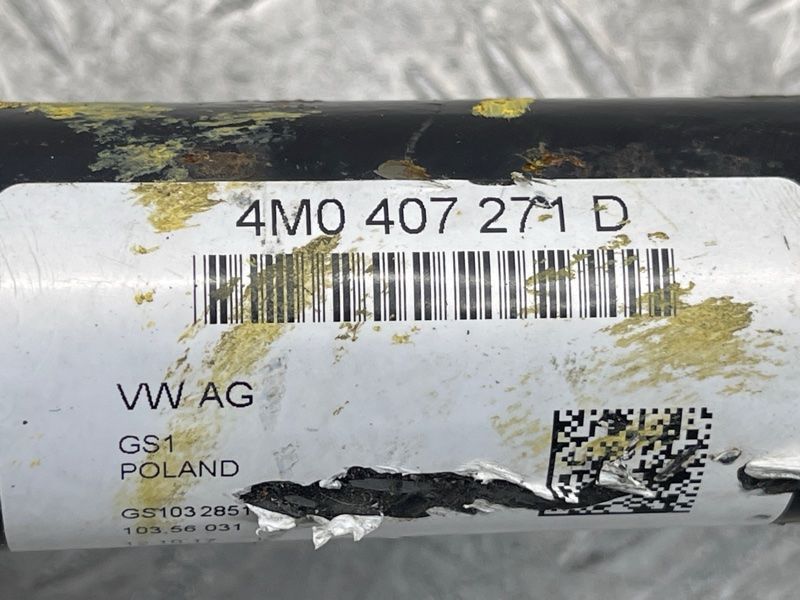 Полуось 4M0407271D Audi Q7
