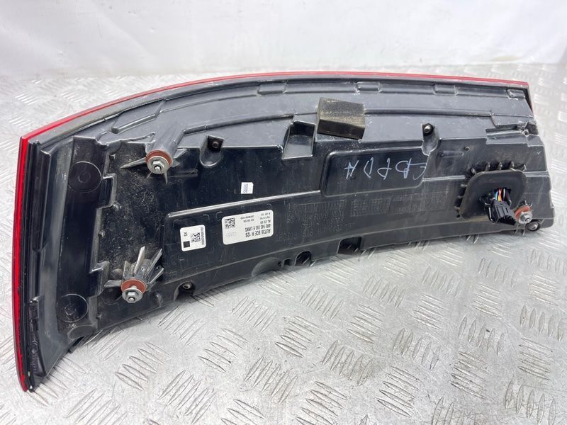 Стоп / Фонарь 4M0945093E Audi Q7