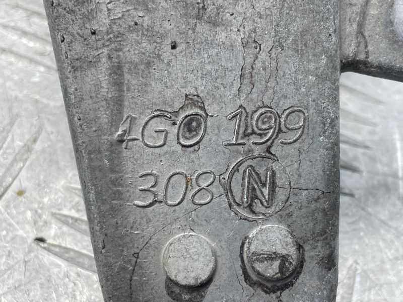 Опора двигателя правая 4G0199308N Audi A6 Audi A4, Audi A5, Audi A6, Audi A7, Audi A8, Audi Q5, Audi S4, Audi S5, Audi SQ5