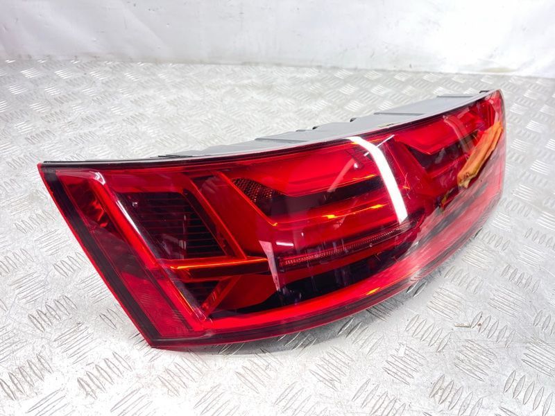 Стоп / Фонарь 4M0945093E Audi Q7