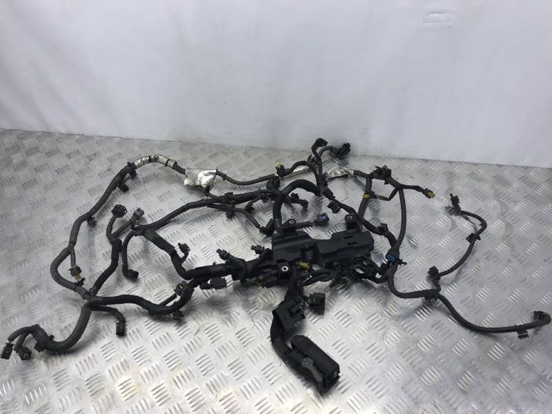 Проводка двигуна Infiniti Q50
