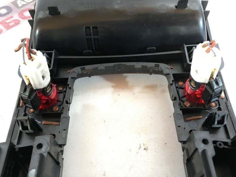Накладка центральної консолі 4L0864261E1B4 Audi Q7