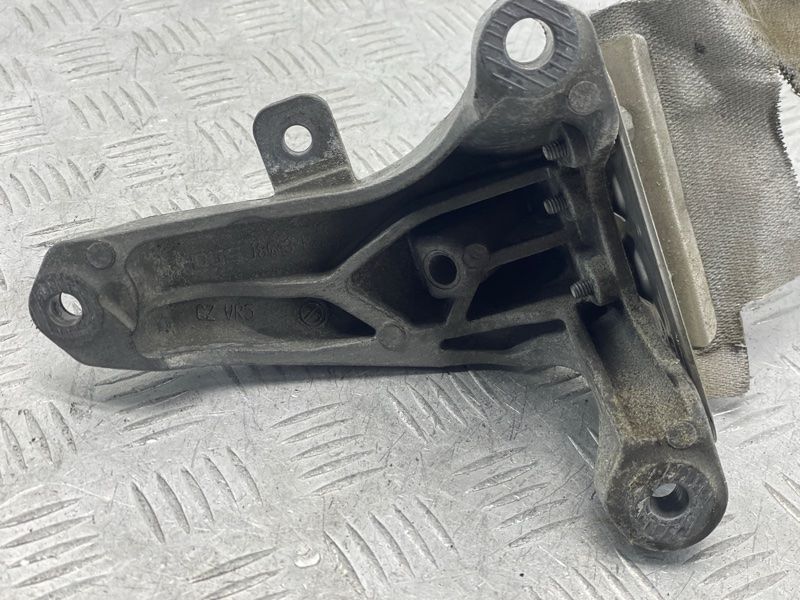 Опора двигателя правая 4G0199308N Audi A6 Audi A4, Audi A5, Audi A6, Audi A7, Audi A8, Audi Q5, Audi S4, Audi S5, Audi SQ5
