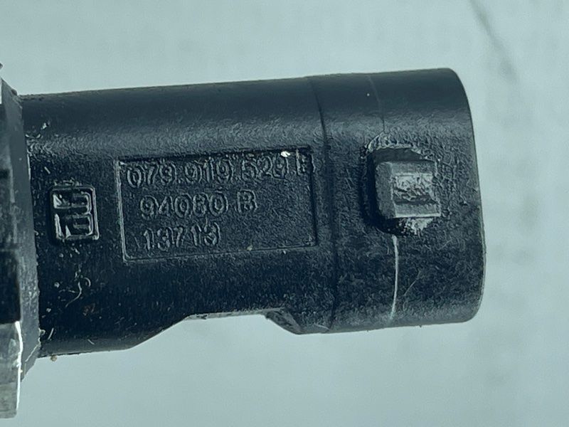 Датчик температури 079919523b Audi A6