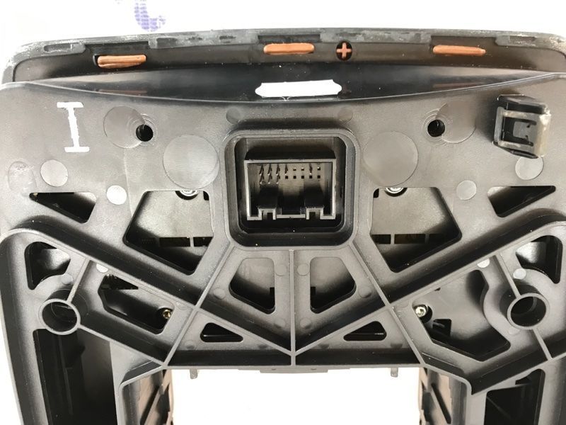 Накладка центральної консолі 4L0864261E1B4 Audi Q7