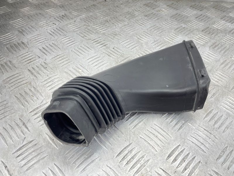 Патрубок воздушного фильтра LX619C676AA Ford Escape