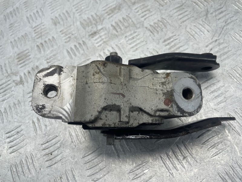 Опора / Подушка двигателя 31330138 Volvo XC60