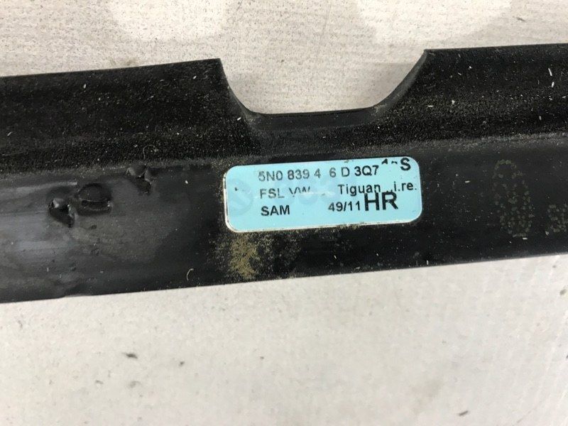 Молдинг двери ХРОМ 5N0839476D Volkswagen Tiguan