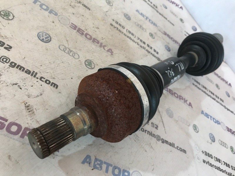Піввісь 31325573 Volvo XC60