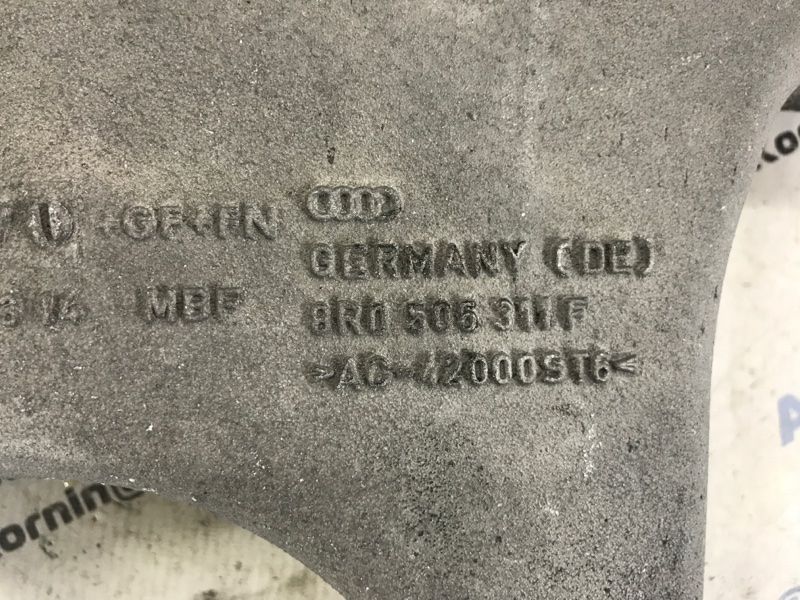 рычаг поперечный 8R0506311F Audi A6