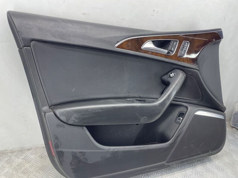 Карта / Обшивка двери 4G1867103ACWFA Audi A6