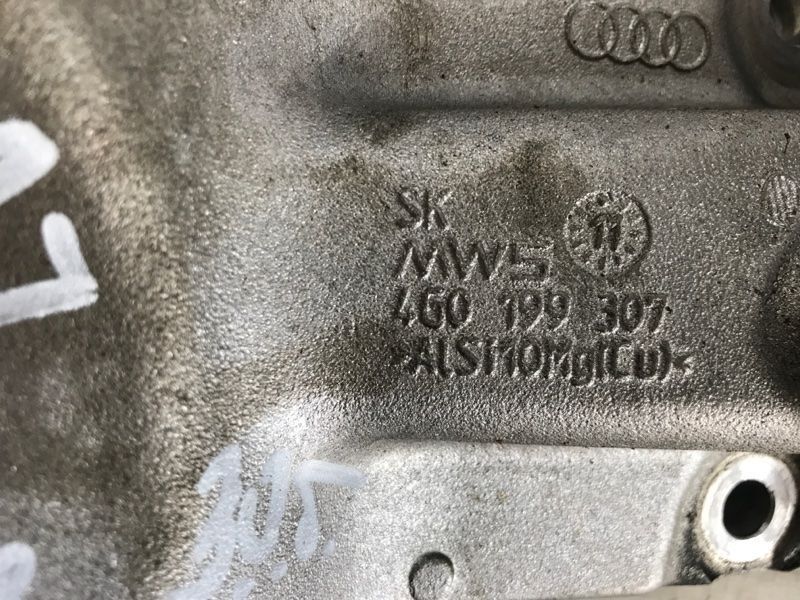 Опора / кронштейн двигуна 4G0199307 Audi A7