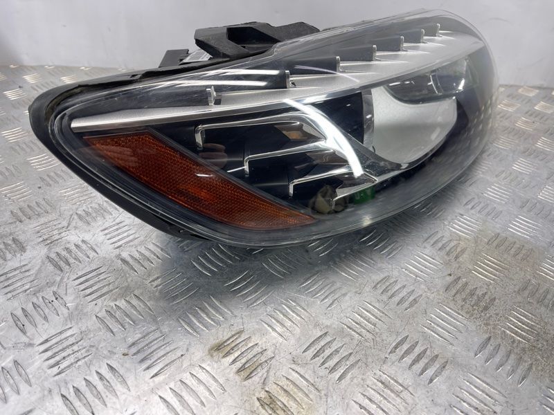 Фара ксенон права 4L0941004AK Audi Q7 Audi Q7