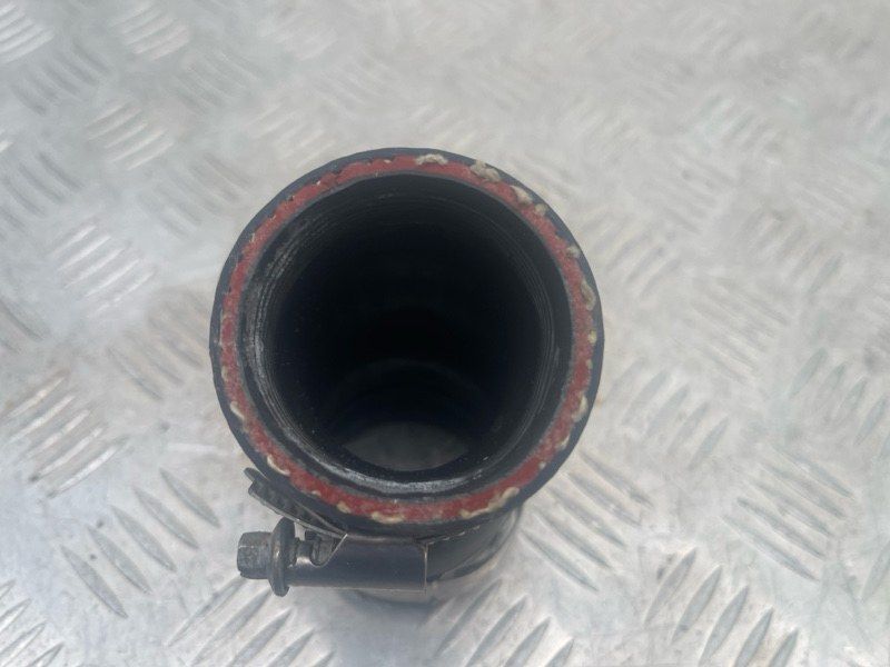 Патрубок 079145834D Audi S8