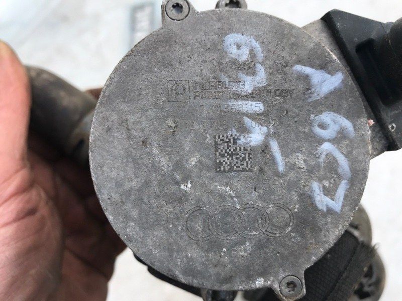 Насос системи охолодження 8K0965567 Audi A6 Audi A6, Audi Q7