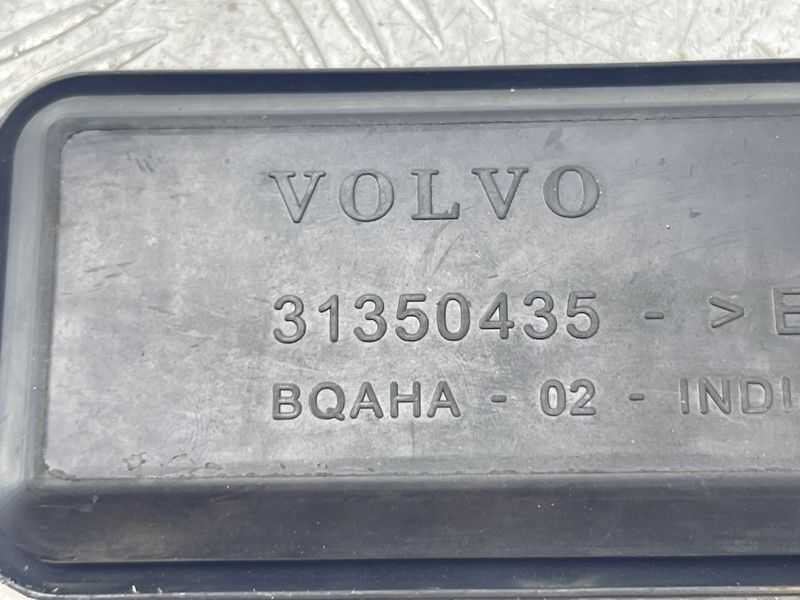 Заглушка Volvo XC90