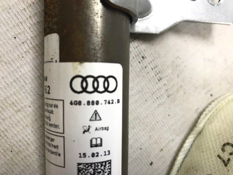 Шторка безпеки бічна / Airbag 4G8880742B Audi S7