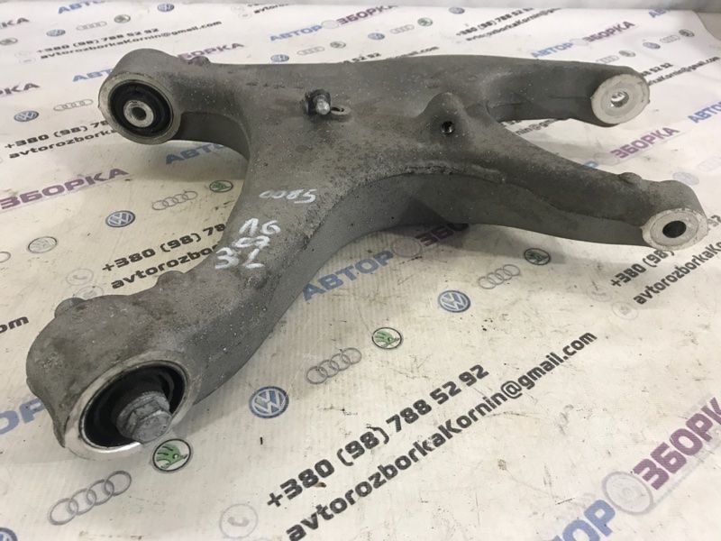 рычаг поперечный 8R0506311F Audi A6