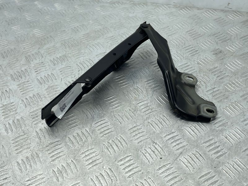 Петля капота 4G8823301E Audi A6