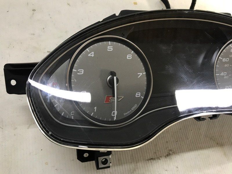 Комбінація приладів 4G8920983T Audi S7