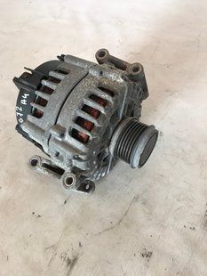 Генератор 06H903017K Audi A4 Allroad