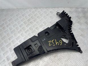 Кронштейн заднего бампера 31425226 Volvo XC60