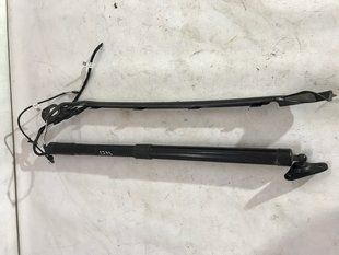 Приводной блок крышки багажника 7P6827851DIIT Volkswagen Touareg Volkswagen Touareg