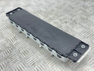 Подушка безпеки водія в коліна airbag 31351333 Volvo XC90