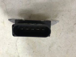 Блок керування паливним насосом 4F1906093C Audi Q7