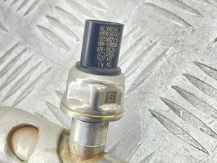 Датчик 06L906054E Audi A4