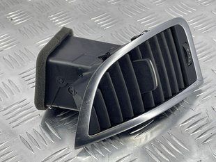 Дефлектор воздуховода Audi Q7