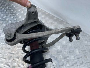 Рычаг передней подвески верхний 8K0407505N Audi Q5