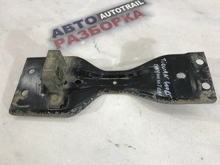 Кронштейн (хомут) глушителя 5N0802117 Volkswagen Tiguan