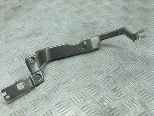 Распорка крыла 4G0807591B Audi A6