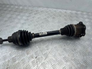 Привідний вал передній 4G0407271F Audi A8 Audi A6, Audi A7, Audi A8, Audi Q5, Audi RS7, Audi S6, Audi S7, Audi S8, Audi SQ5