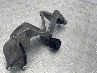 Кронштейн генератора 03H260087E Volkswagen Touareg Volkswagen Touareg