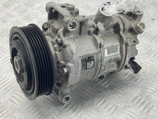 Компресор кондиціонера 4M0816803 Audi A4