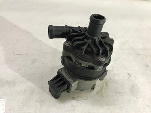 Насос системы охлаждения 4N0965567 Audi Q7
