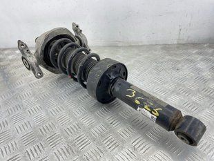 Стойка амортизатора в сборе с пружиной 7P6513029BG Volkswagen Touareg
