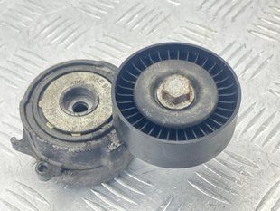 Ролик натяжной 06e903133r Audi A7