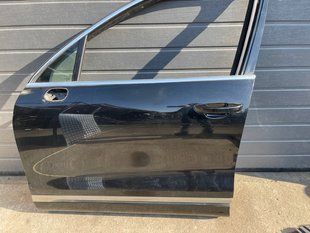 Двері 7P0831055 Volkswagen Touareg