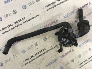 Кронштейн додаткового насоса 4G0820195E Audi A6