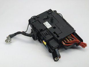 Блок запобіжників 7P0937548F Volkswagen Touareg