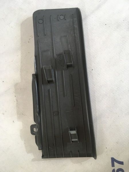 Накладка для ноги водія 1K1864777B Volkswagen Tiguan